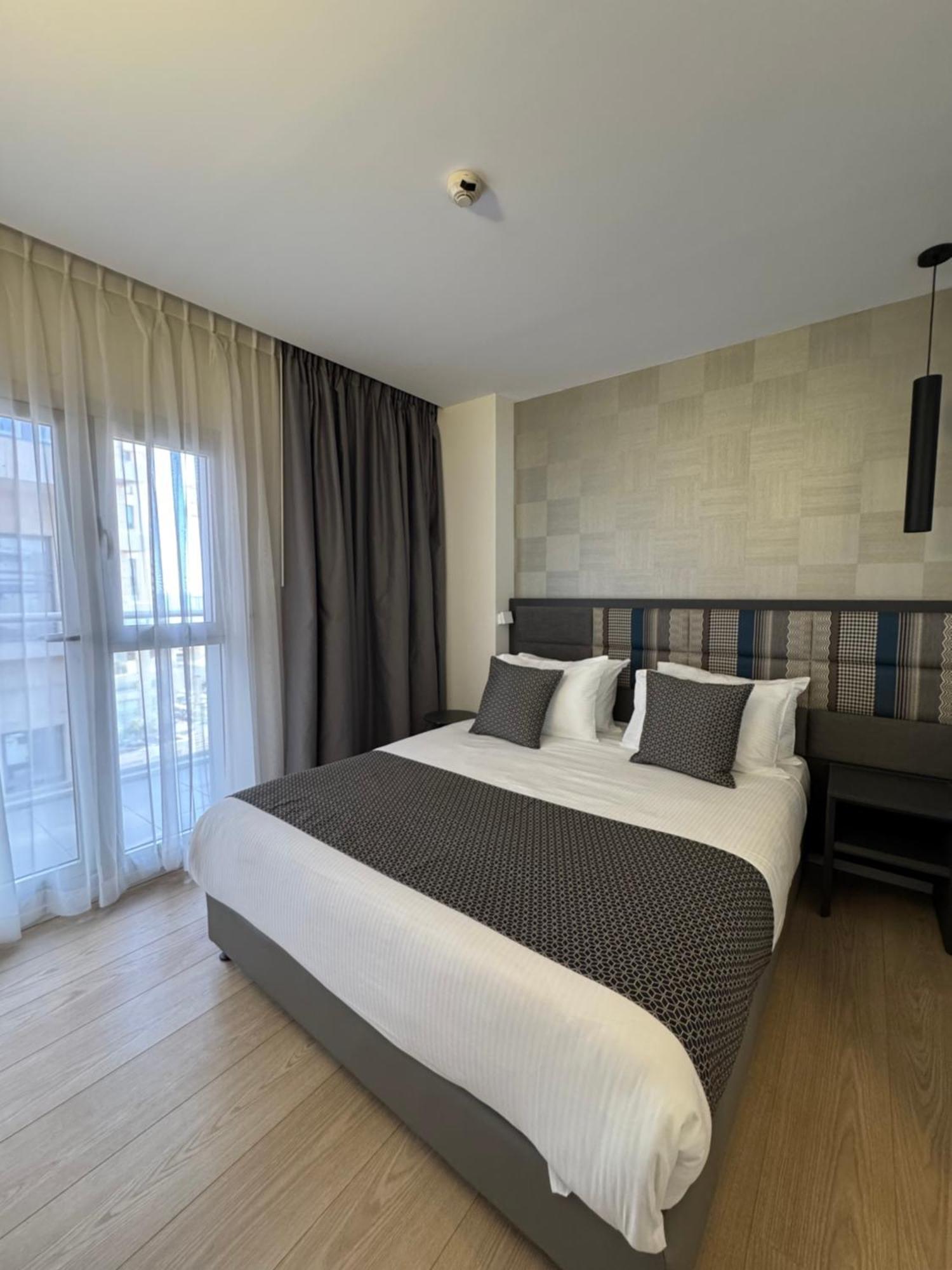Hotel Abratel Sea View Tel Aviv